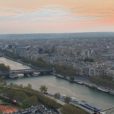 Eiffel tower view of the Seine