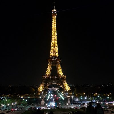 Eiffel tower lit at night