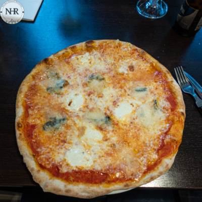 Quattro formaggi pizza - Karalis Leiden